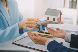 Contacta con un especialista en el mercado inmobiliario